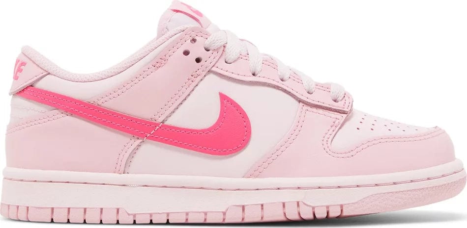 Nike Dunk Low Triple Pink