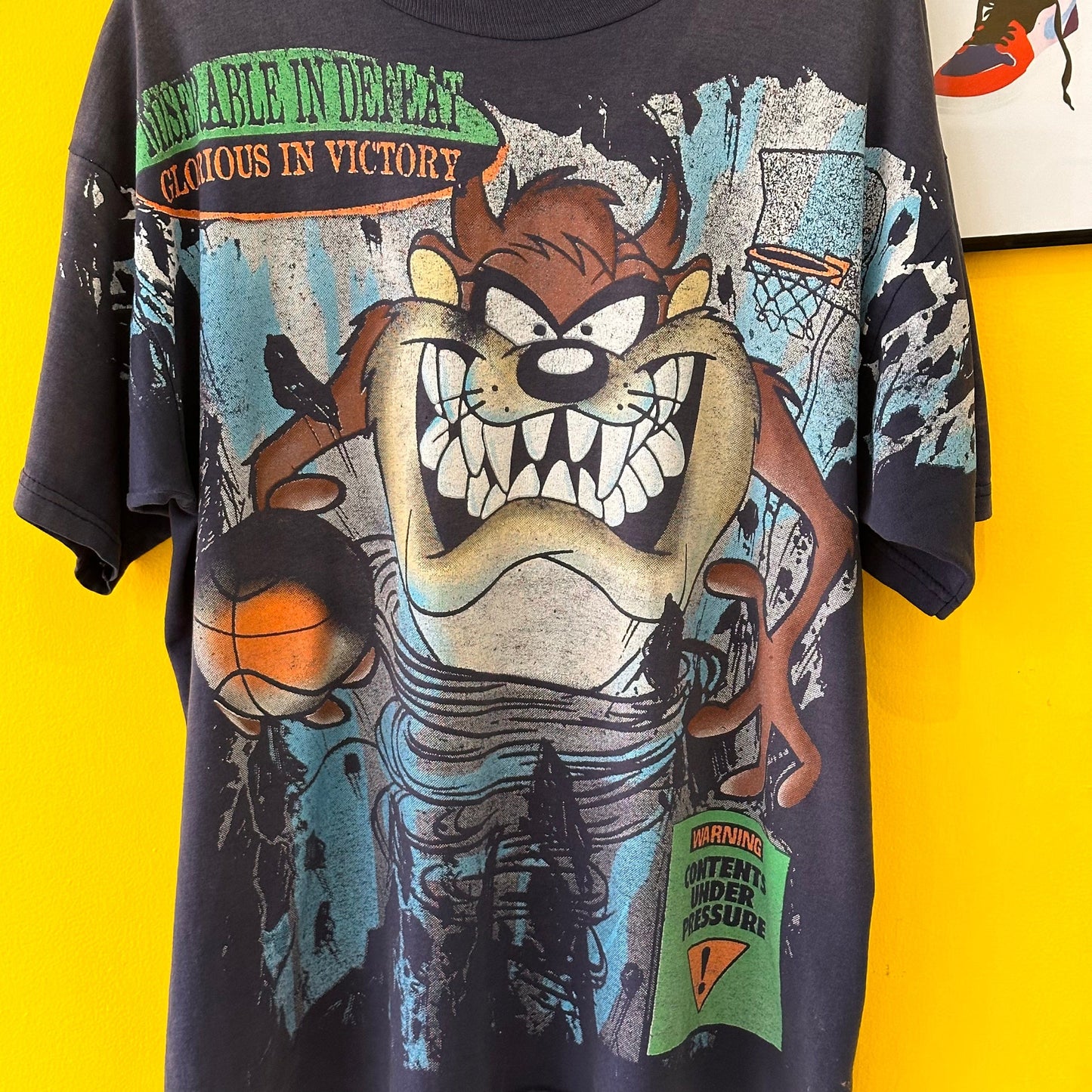 Vintage 90s Taz Basketball Tee